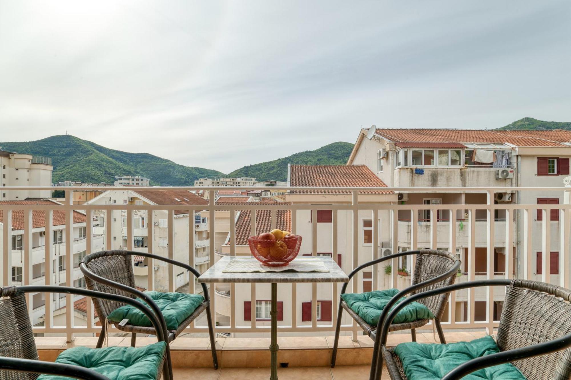 Comfort Apartment Near The Beach Budva Ngoại thất bức ảnh