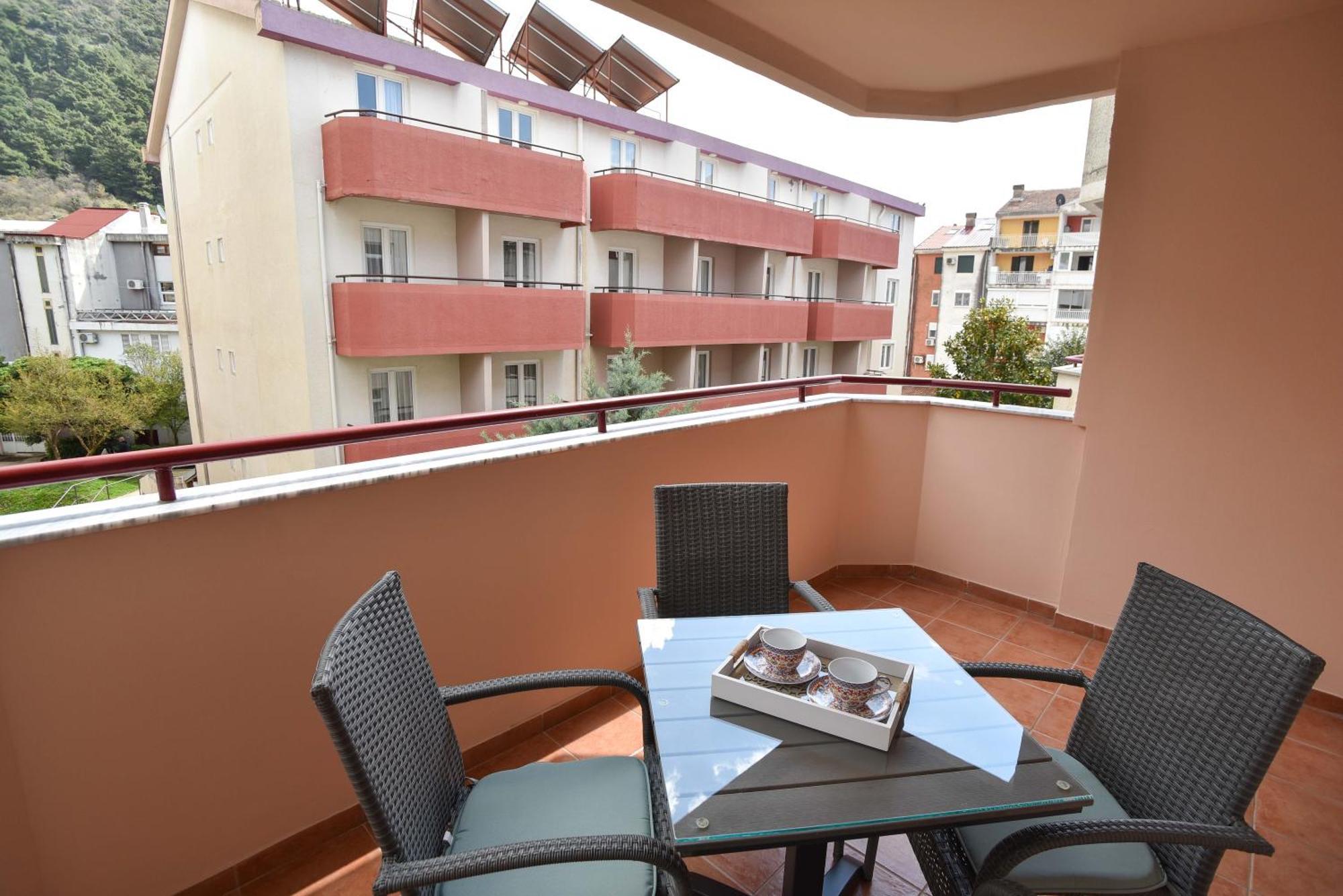 Comfort Apartment Near The Beach Budva Ngoại thất bức ảnh